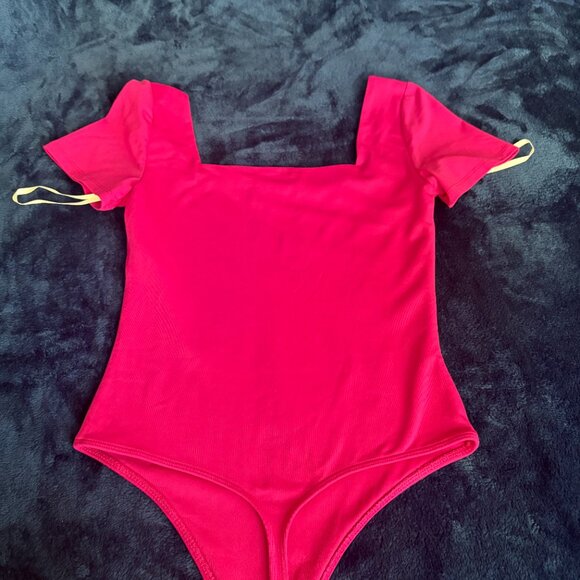 Aritzia Babaton Pink Square Neck Top - Picture 3 of 7